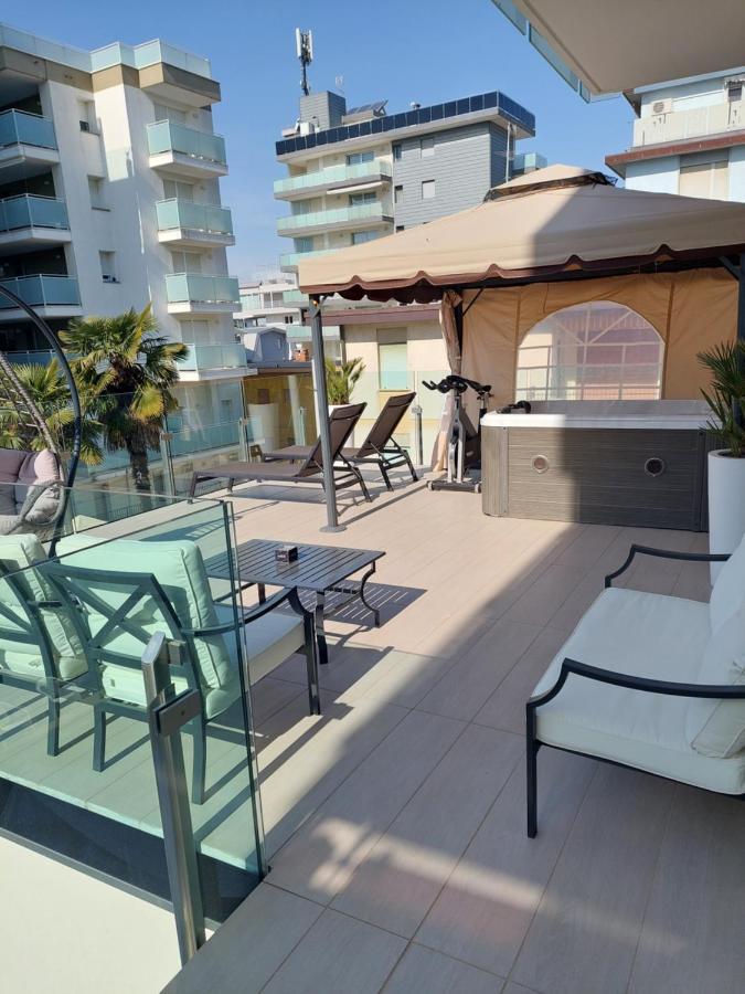 Hotel Rossini 4S Lignano Sabbiadoro Dış mekan fotoğraf