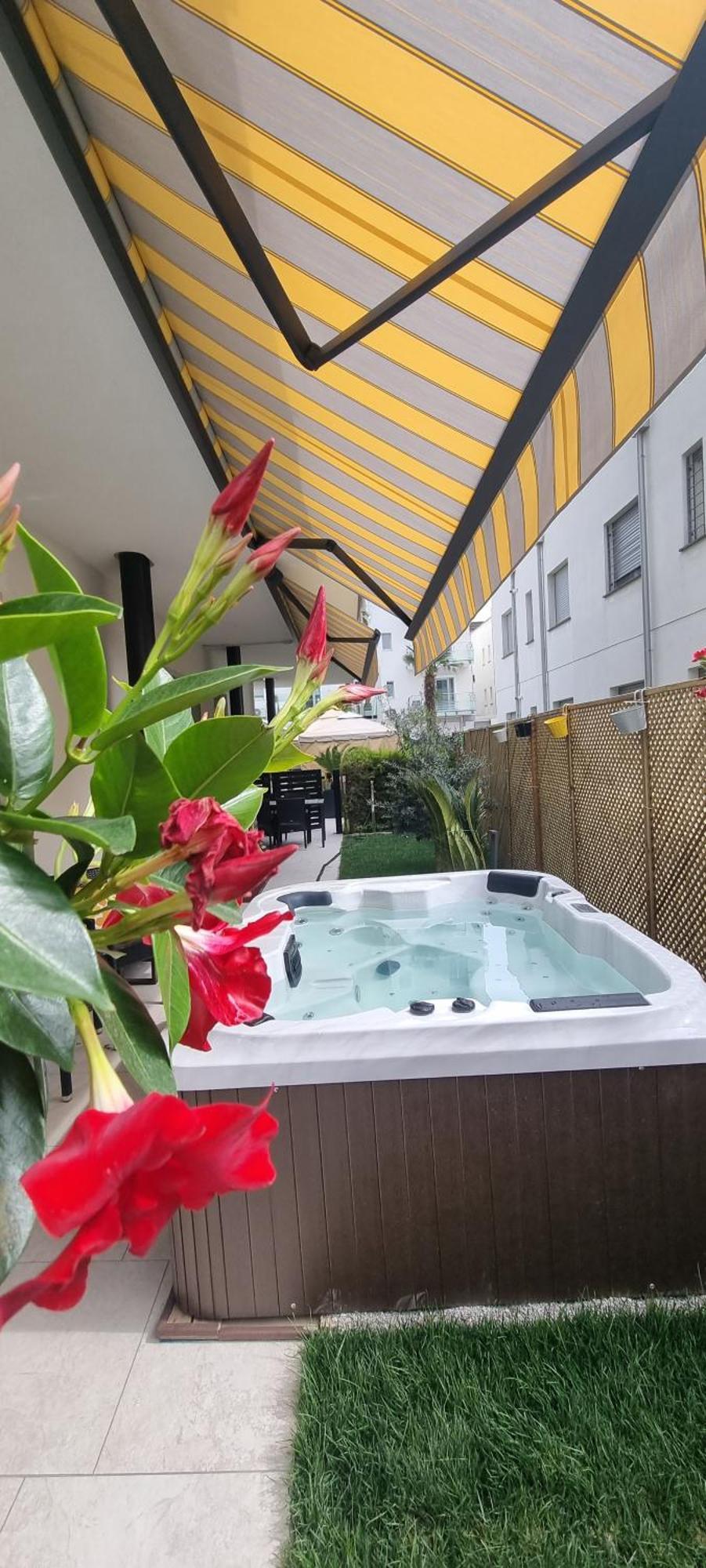Hotel Rossini 4S Lignano Sabbiadoro Dış mekan fotoğraf