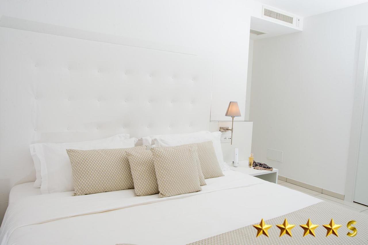Hotel Rossini 4S Lignano Sabbiadoro Dış mekan fotoğraf