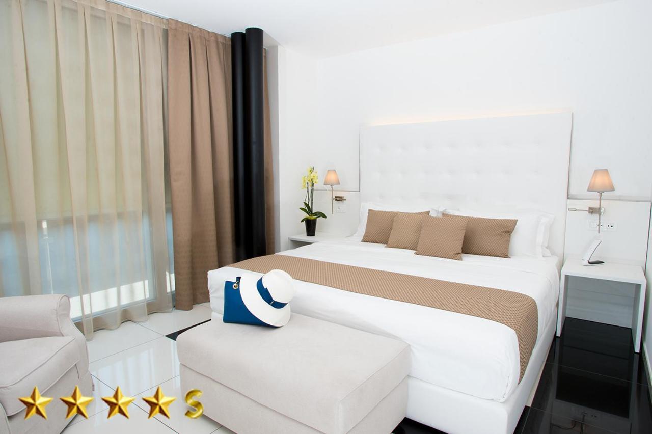 Hotel Rossini 4S Lignano Sabbiadoro Dış mekan fotoğraf