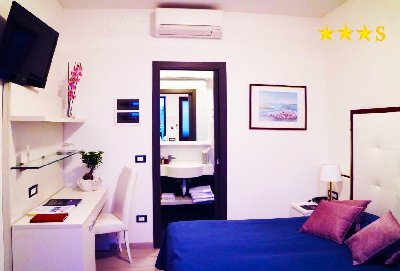 Hotel Rossini 4S Lignano Sabbiadoro Dış mekan fotoğraf